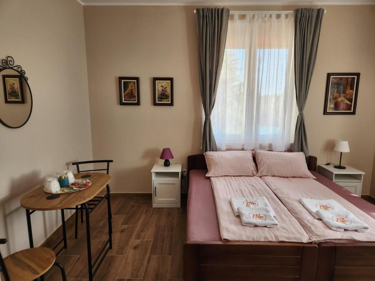 Roomsapartments Popcourt Pančevo Dış mekan fotoğraf